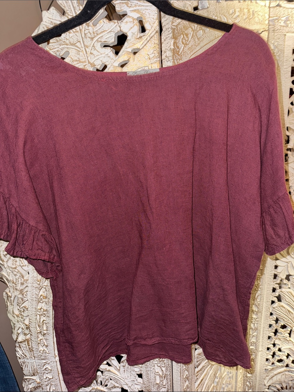 Relaxed Ruffle-Sleeve Linen Tunic in Plum
